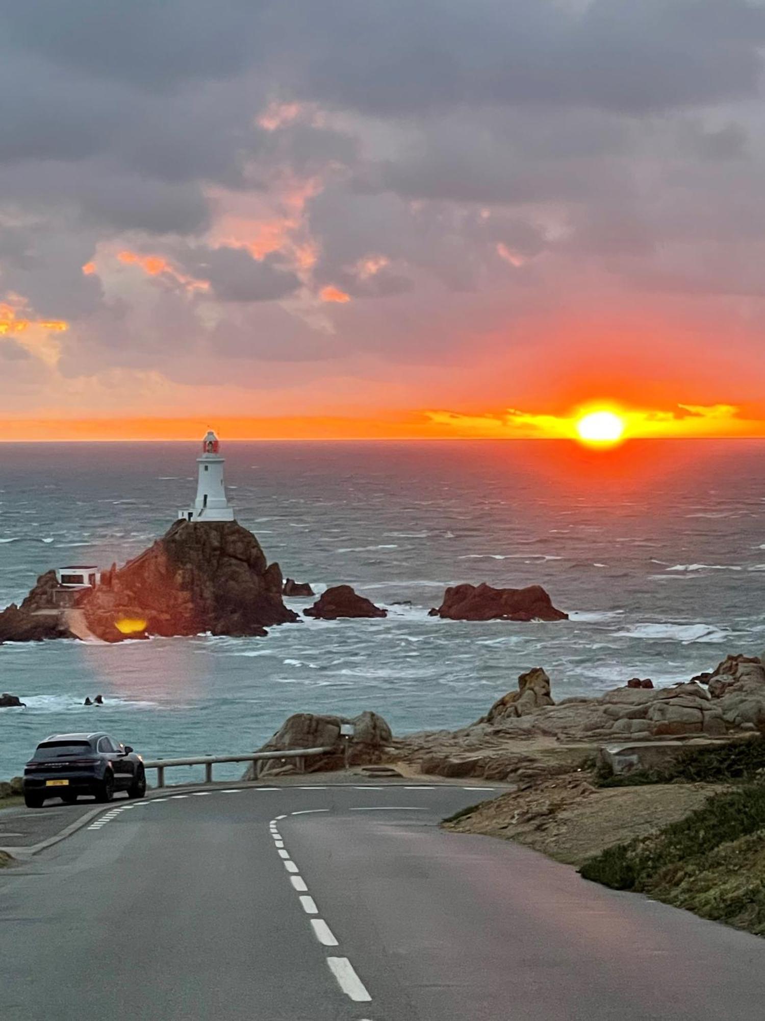 Corbiere Phare Apartments Saint-Brélade Extérieur photo